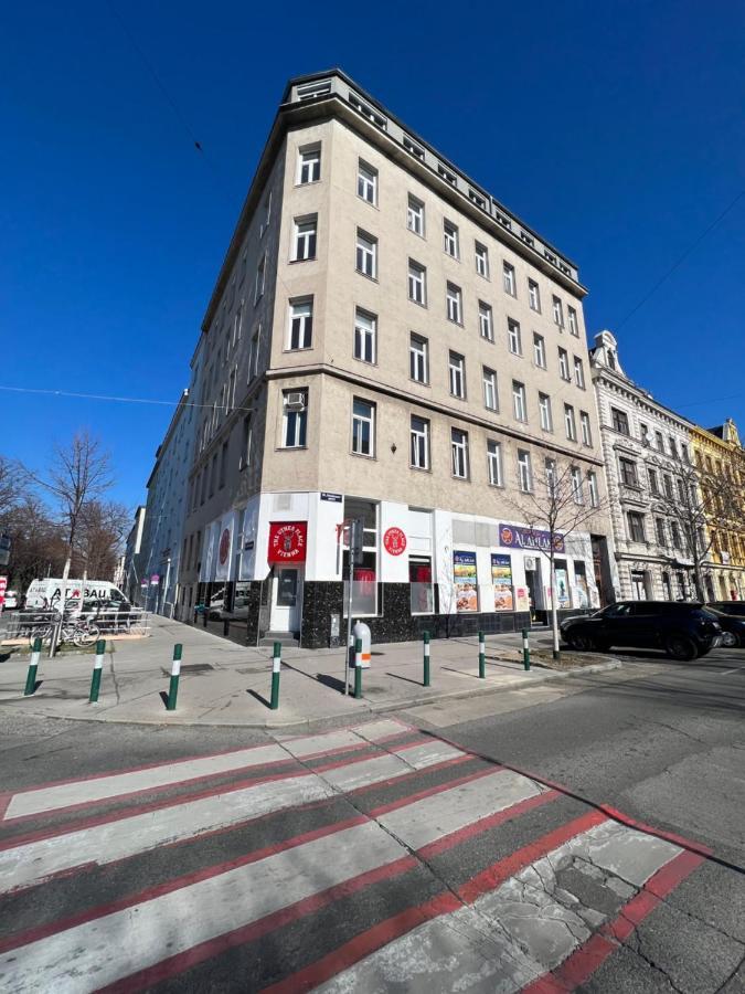 Turquoise Inspired Deluxe Centrally Located Vienne Extérieur photo